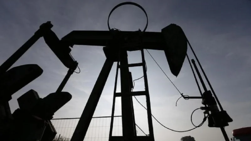 El Petróleo vuelve a operar en baja