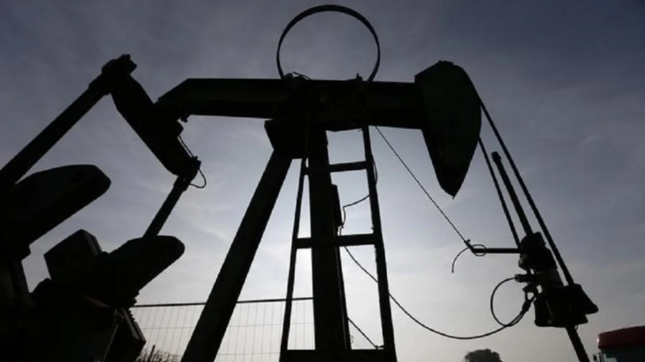 El Petróleo vuelve a operar en baja