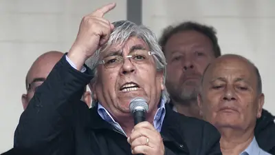 Moyano cree que el Gobierno incentiva un diciembre caliente Moyano cree que el Gobierno incentiva un diciembre caliente