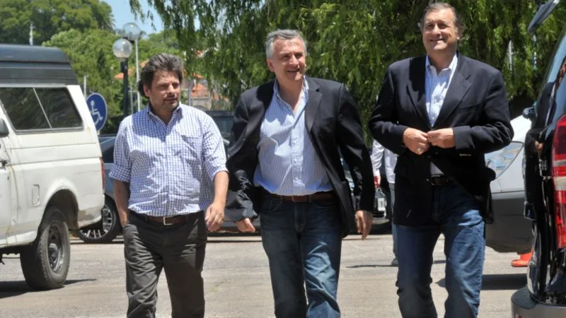 Morales insiste: pide que UNEN se alíe a Massa y a Macri