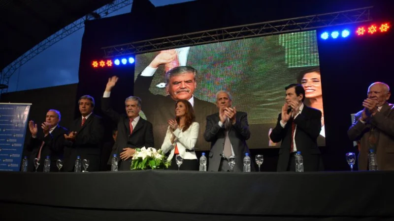 Se inauguró una planta potabilizadora en Santiago del Estero