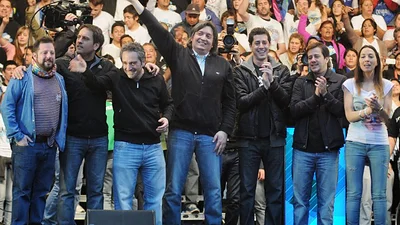 La Cámpora, entre las vacaciones y la militancia La Cámpora, entre las vacaciones y la militancia