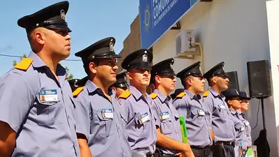 El Gobierno de Santa Fe relevó a la cúpula policial de la capital El Gobierno de Santa Fe relevó a la cúpula policial de la capital