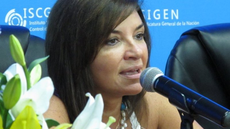 Aníbal Fernández desplazó a Gustavo López y nombró a su pareja