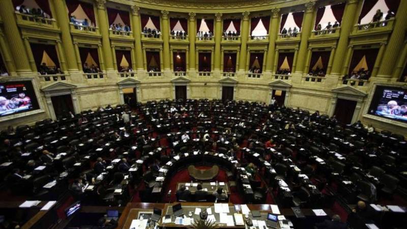 Baja performance de los presidenciables en el Congreso