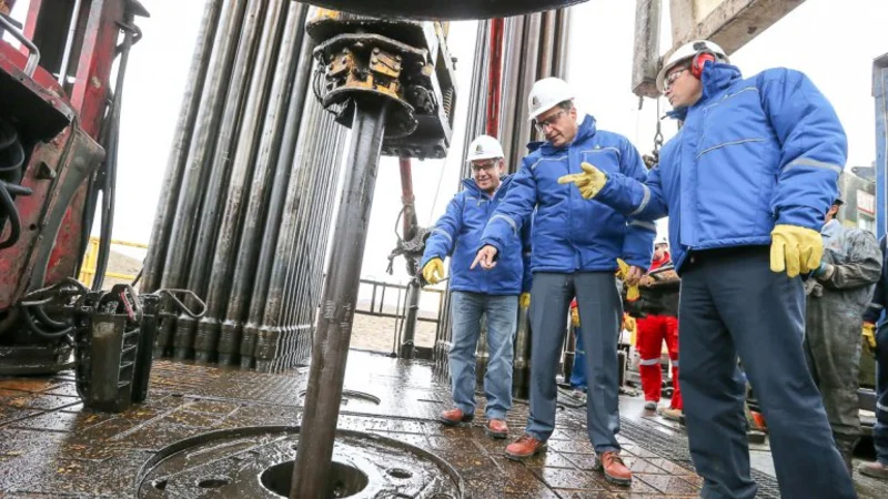 Efecto petróleo: el Gobierno estima reducir en u$s1.100 millones el déficit energético en 2015