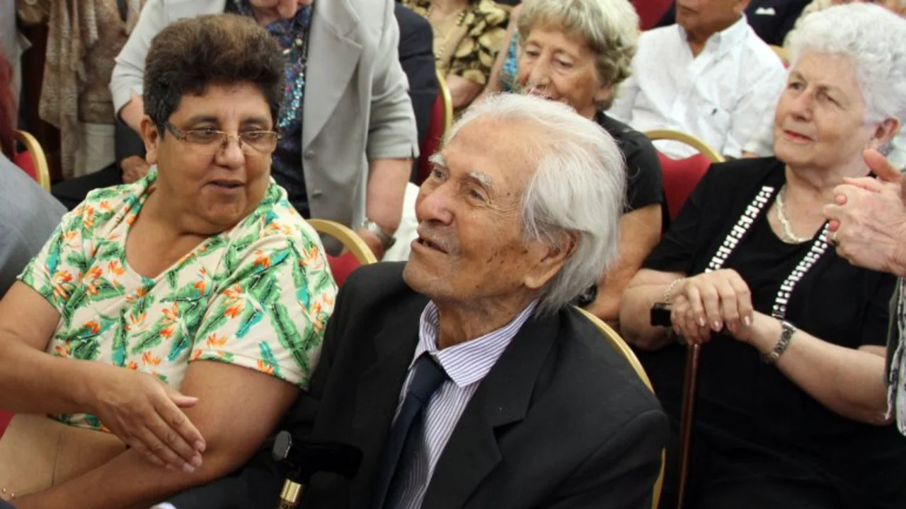 Ahora los jubilados deberán acreditar su identidad con datos biométricos para cobrar