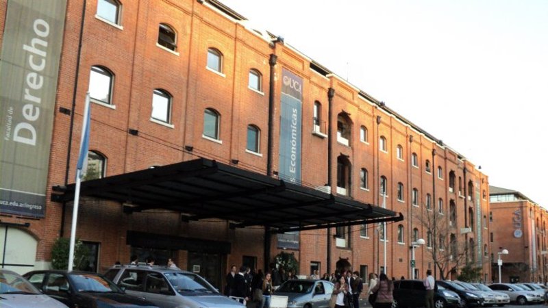 La UCA felicitó a sus graduados que están en el nuevo gobierno
