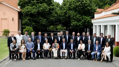 Gobernadores calificaron la reunión con Macri como "fructífera" Gobernadores calificaron la reunión con Macri como "fructífera"