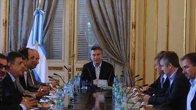 Macri logró aval de la cúpula radical y no llamará a sesiones extraordinarias por la designaciones en la Corte Macri logró aval de la cúpula radical y no llamará a sesiones extraordinarias por la designaciones en la Corte
