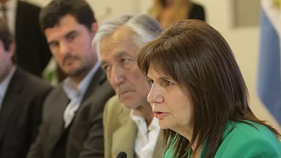 Bullrich declaró la emergencia nacional en seguridad Bullrich declaró la emergencia nacional en seguridad