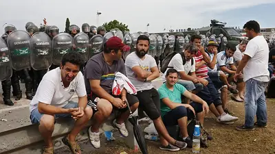 Cresta Roja: el Gobierno defendió el operativo y dijo que hubo "infiltrados" Cresta Roja: el Gobierno defendió el operativo y dijo que hubo "infiltrados"