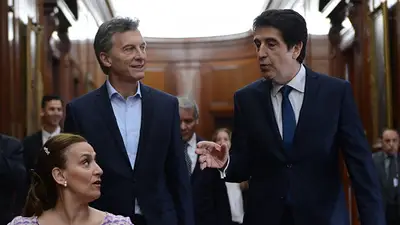 Melconián asumió en el Banco Nación y prometió ayuda al campo Melconián asumió en el Banco Nación y prometió ayuda al campo