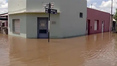 Inundaciones: de vacaciones, Macri envió un mensaje a los evacuados Inundaciones: de vacaciones, Macri envió un mensaje a los evacuados