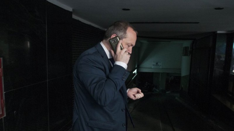 Sabbatella, furioso con el nuevo DNU de Macri: "Falta que le pongan una faja de clausura al Congreso"