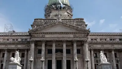 Ley de Medios: una de las normas más debatidas modificada por decreto Ley de Medios: una de las normas más debatidas modificada por decreto