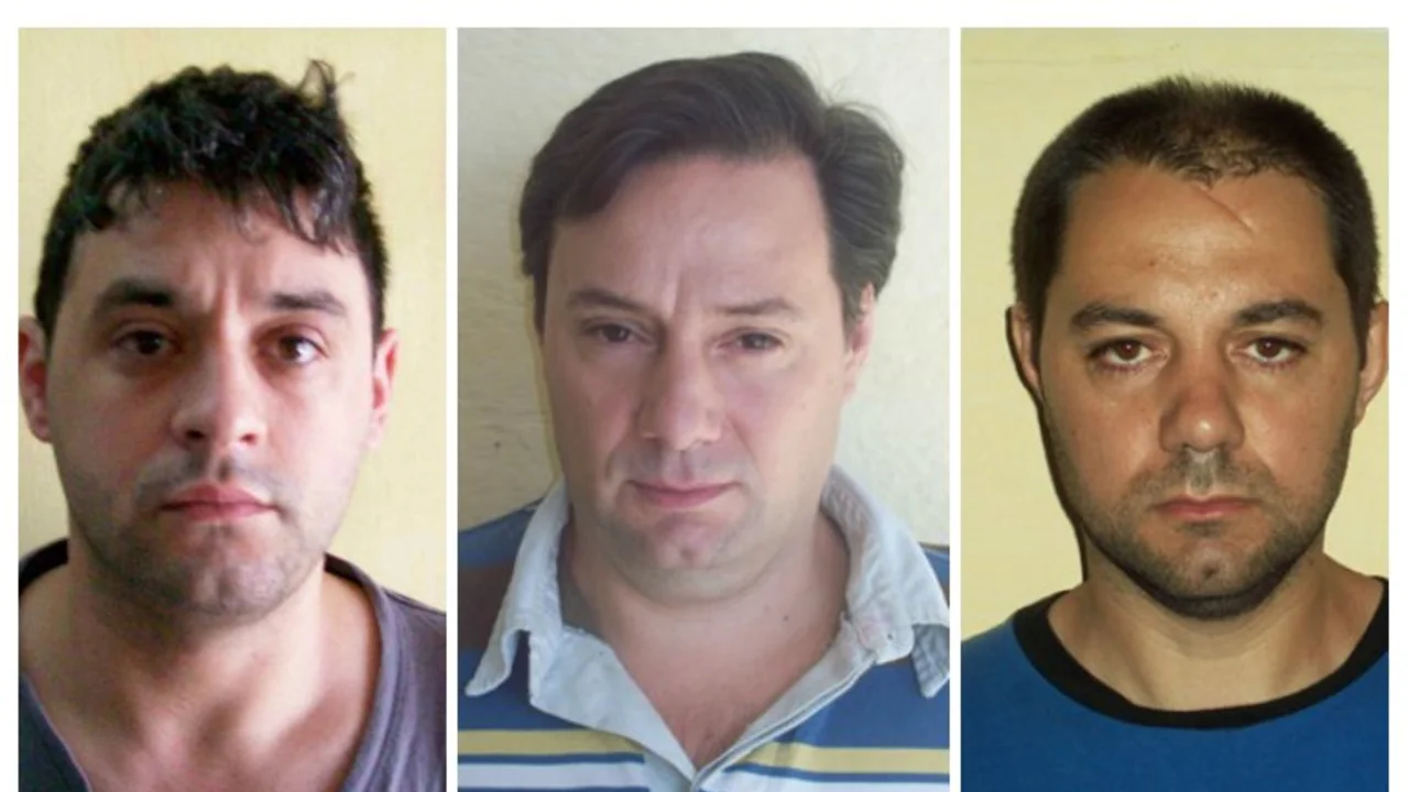 Prófugos del triple crimen balearon a dos policías en control policial