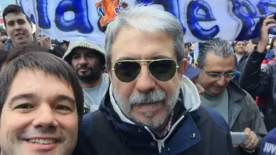 Aníbal Fernández insultó a un integrante del Gobierno por su desafortunado chiste Aníbal Fernández insultó a un integrante del Gobierno por su desafortunado chiste