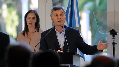 Macri se burló de un funcionario en plena conferencia de prensa Macri se burló de un funcionario en plena conferencia de prensa