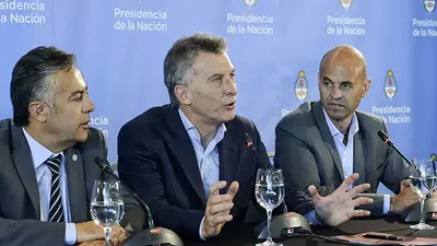 El error de Macri sobre Solá en plena conferencia El error de Macri sobre Solá en plena conferencia