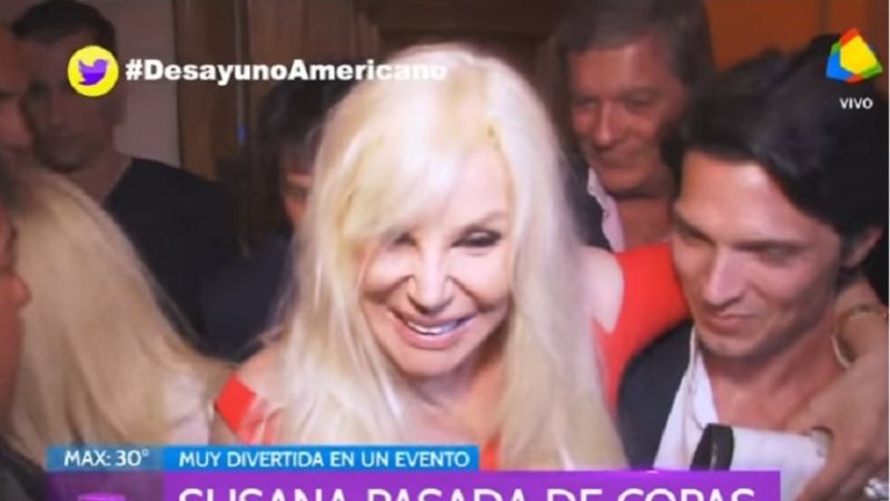 Pasada de copas, Susana Gimenez intentó hablar de Macri pero causó un papelón