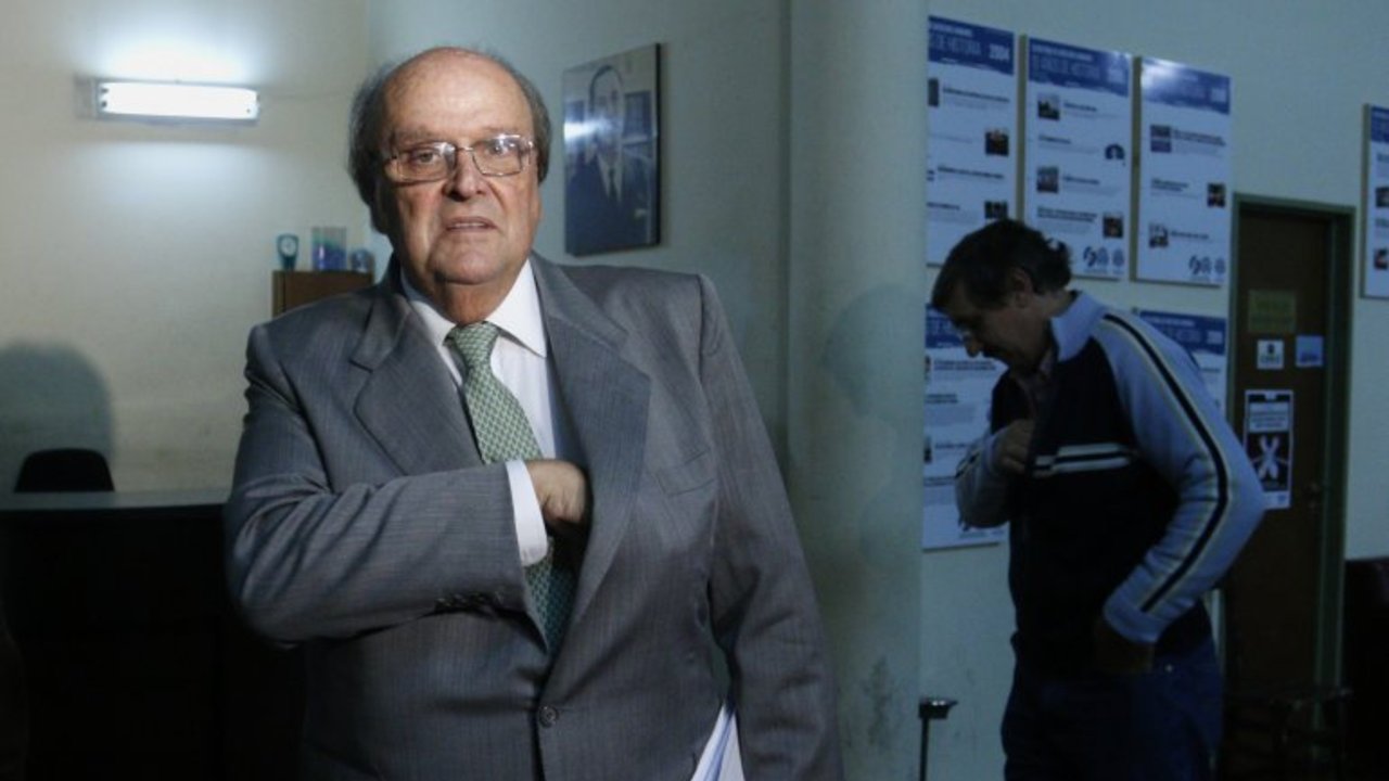Para De Mendiguren, es "una amenaza" al Senado el anticipo del veto
