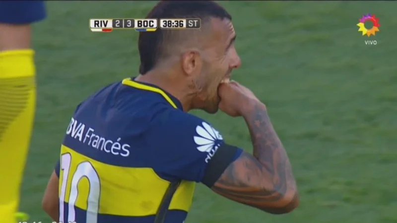 En un partidazo, Boca le ganó a River y enmudeció el Monumental