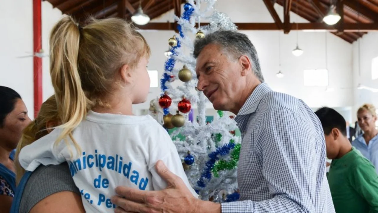 Macri no pudo hablar en un acto por estar "disfónico" por gritar los goles de Boca