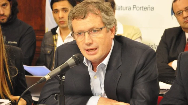 Monzó afirmó que Durán Barba tiene "preponderancia" sobre Macri