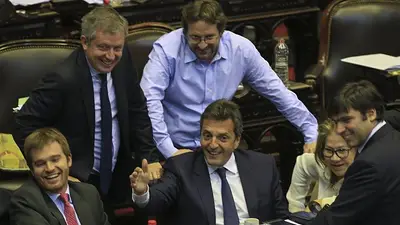 El massismo le pide la Gobierno "afinar el lápiz" por Ganancias El massismo le pide la Gobierno "afinar el lápiz" por Ganancias