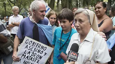 La monja Pelloni confesó que votó a Macri pero mostró su decepción: "Así no lo quiero" La monja Pelloni confesó que votó a Macri pero mostró su decepción: "Así no lo quiero"