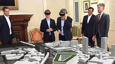 Macri se puso lentes de realidad virtual y estallaron los memes Macri se puso lentes de realidad virtual y estallaron los memes