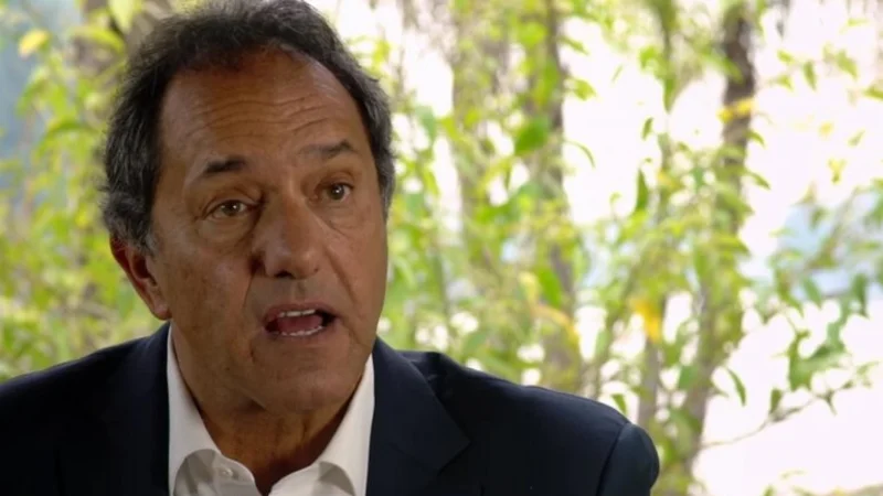 En medio del programa, Mirtha Legrand y Daniel Scioli se cruzaron duro en Twitter
