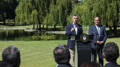 Macri agradeció a los "sensatos" por Ganancias y le mandó un mensaje a Massa Macri agradeció a los "sensatos" por Ganancias y le mandó un mensaje a Massa