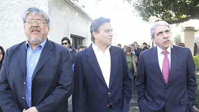 El "Chino Navarro" le puso un 2 a Macri y un 4 a Cristina Kirchner El "Chino Navarro" le puso un 2 a Macri y un 4 a Cristina Kirchner