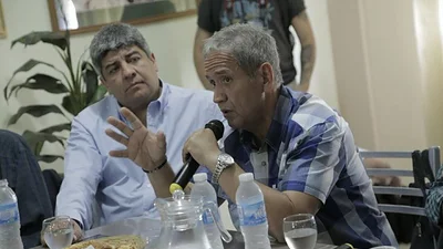El sindicalista que más se opone a Macri denuncia: "Es un gobierno que impone por la fuerza, el chantaje y el miedo" El sindicalista que más se opone a Macri denuncia: "Es un gobierno que impone por la fuerza, el chantaje y el miedo"