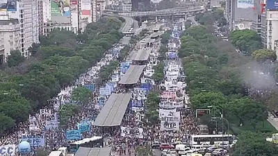 Un diciembre caliente: nuevas manifestaciones contra la reforma jubilatoria de Macri Un diciembre caliente: nuevas manifestaciones contra la reforma jubilatoria de Macri