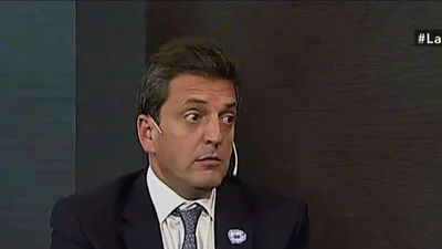 Massa: "Esto no es una reforma previsional, esto es un recorte de jubilaciones" Massa: "Esto no es una reforma previsional, esto es un recorte de jubilaciones"