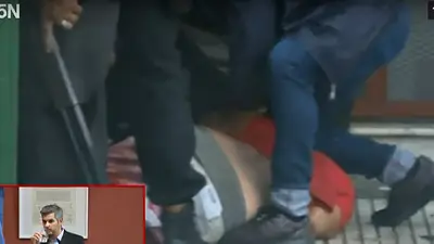 Mientras Marcos Peña defendía a las fuerzas de seguridad, continuaba la represión Mientras Marcos Peña defendía a las fuerzas de seguridad, continuaba la represión