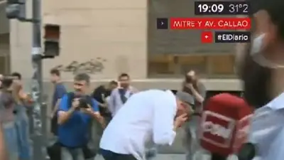Gendarmería reprimió a un diputado del FPV que intentaba defender a un detenido Gendarmería reprimió a un diputado del FPV que intentaba defender a un detenido