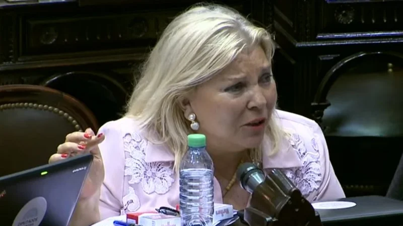 Elisa Carrió lanzó un desubicado comentario en medio de la sesión