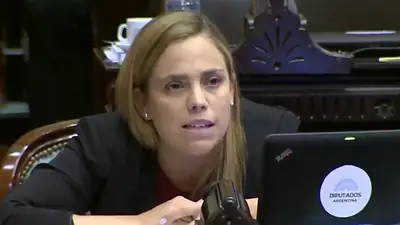 El exabrupto de una diputada contra los gobernadores: "No son peronistas, son prostitutas de Macri" El exabrupto de una diputada contra los gobernadores: "No son peronistas, son prostitutas de Macri"