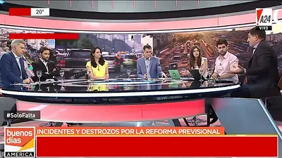 La madre de un policía dejó al descubierto que su hijo fue infiltrado de civil a las marchas La madre de un policía dejó al descubierto que su hijo fue infiltrado de civil a las marchas