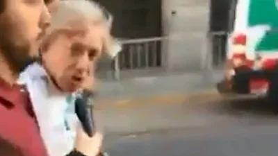 El grito de un detenido contra su familia en la marcha del Congreso que se viralizó El grito de un detenido contra su familia en la marcha del Congreso que se viralizó