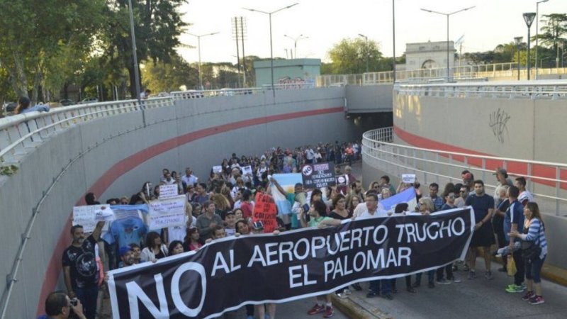 El Gobierno beneficia a una low cost vinculada a Mario Quintana