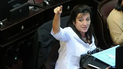 Una senadora del PRO dijo que las paritarias deben rondar "el 15%" Una senadora del PRO dijo que las paritarias deben rondar "el 15%"