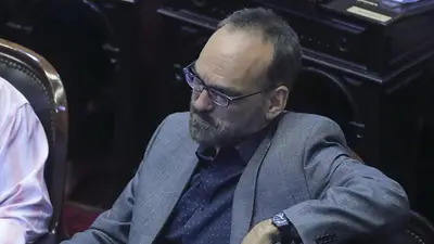 Las desopilantes respuestas a un tuit lamentable de Fernando Iglesias Las desopilantes respuestas a un tuit lamentable de Fernando Iglesias