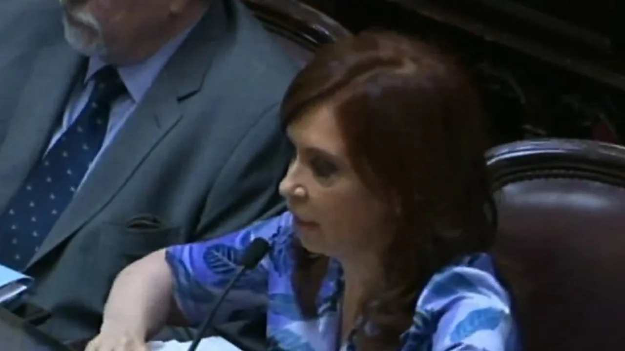 Cristina Kirchner apuntó contra el Gobierno por las nuevas metas de inflación