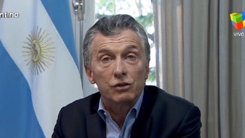Una encuestadora que trabaja para el Gobierno mostró una fuerte caída de Macri