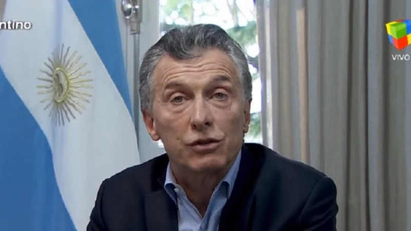 Una encuestadora que trabaja para el Gobierno mostró una fuerte caída de Macri